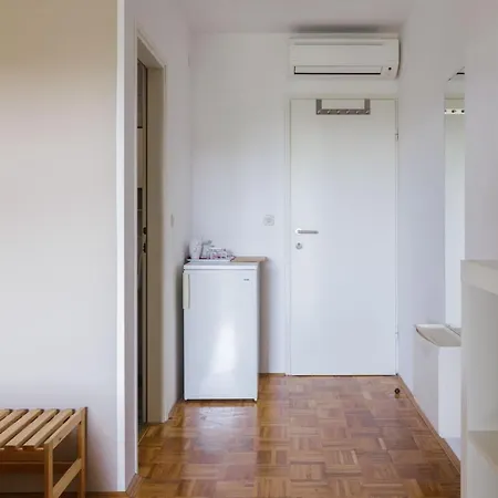 ゲストハウス Mofardin